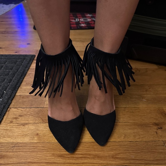 Fun Fringe Heels! - Picture 3 of 10
